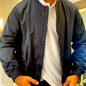 Bonobos dark navy men’s blazer. Size L